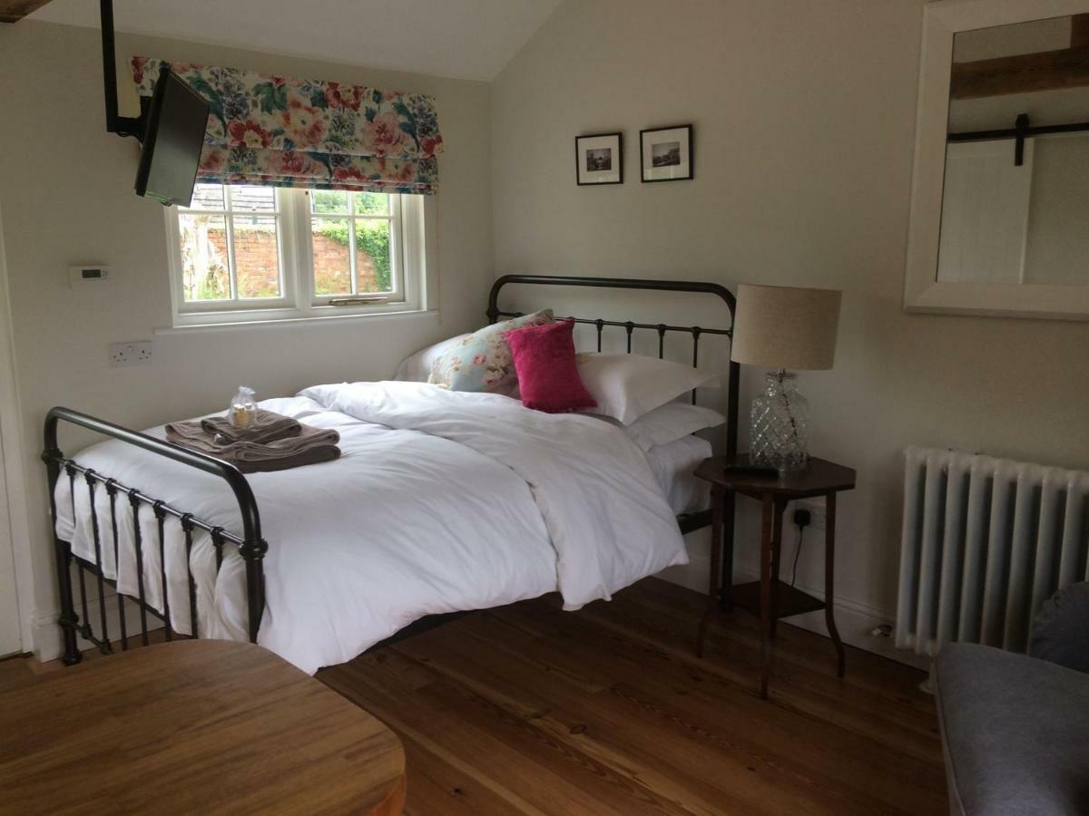 The Parcel Shed Hotel Gilling East Bagian luar foto